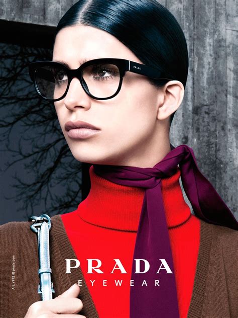 glasses frmes prada